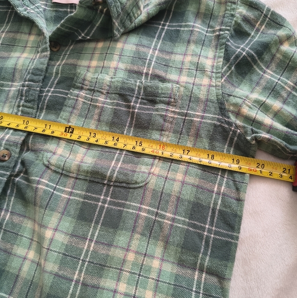 Juniors SO Green Plaid Flannel Top || Small - Picture 4 of 6